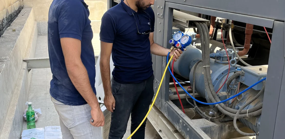 نشتیابی و شارژ گاز چیلر